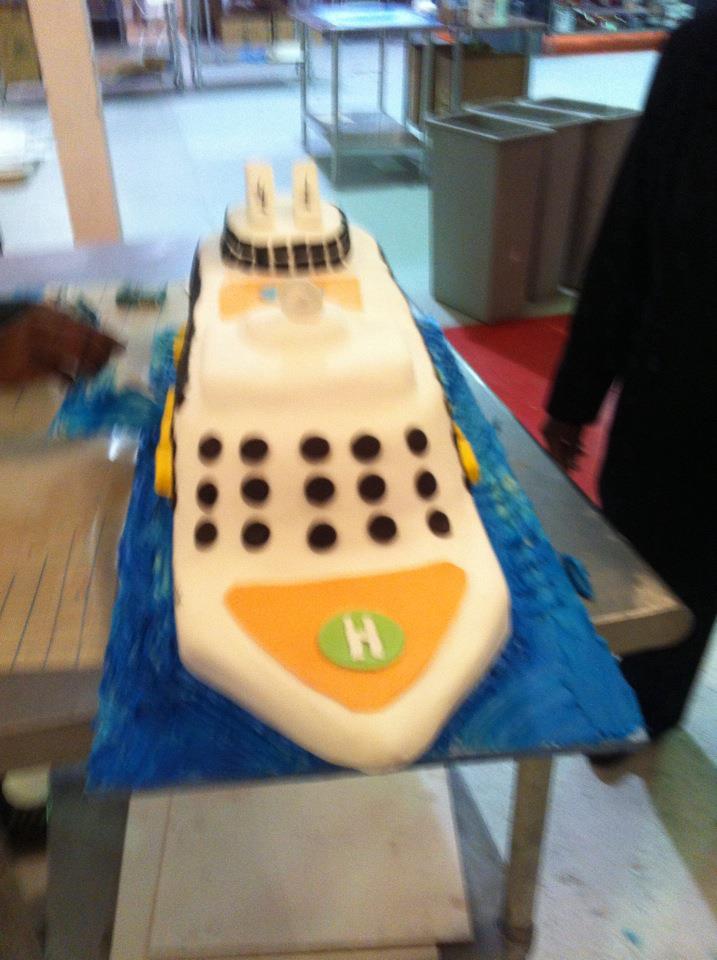 Cake Man Raven Restaurant in Brooklyn / Official Menus & Photos