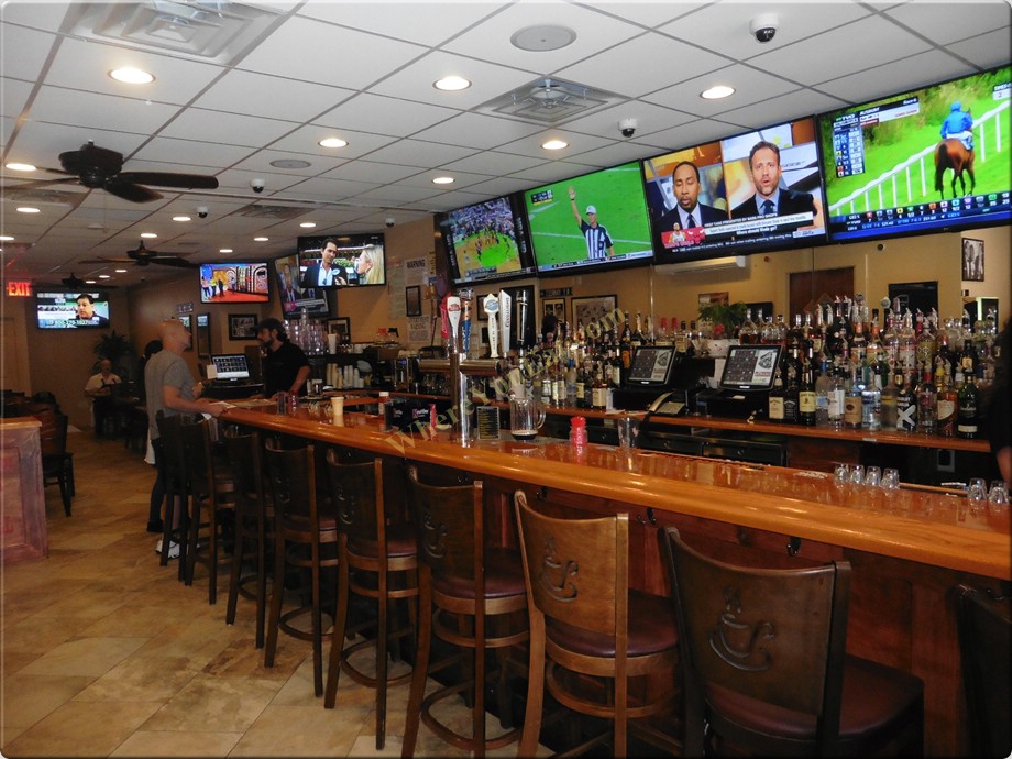 Trackside Restaurant Restaurant in Staten Island / Official Menus & Photos