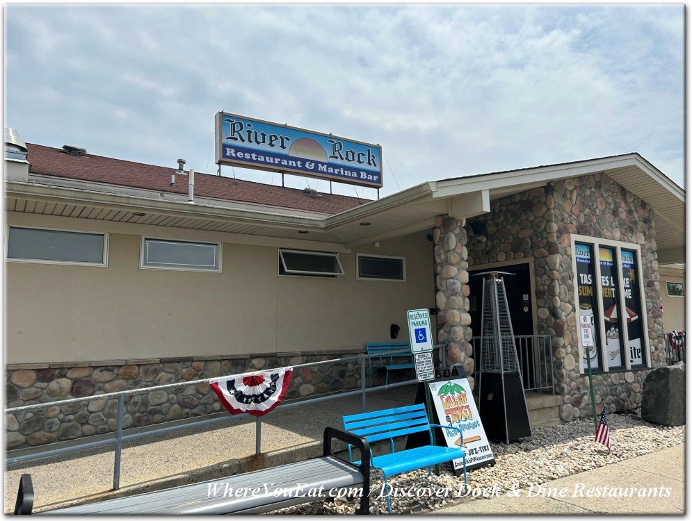 River Rock Restaurant & Marina Bar